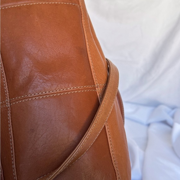 Vintage fossil bag with the a key charm. - Picture 12 of 16